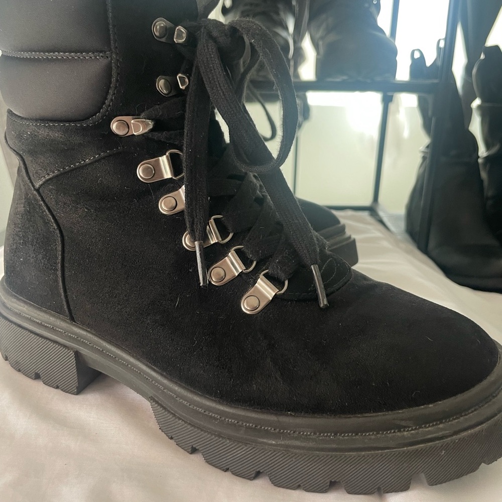 Torrid Black Combat Boots Size 8WW Lug Sole Lace Up Chunky Ankle Boots